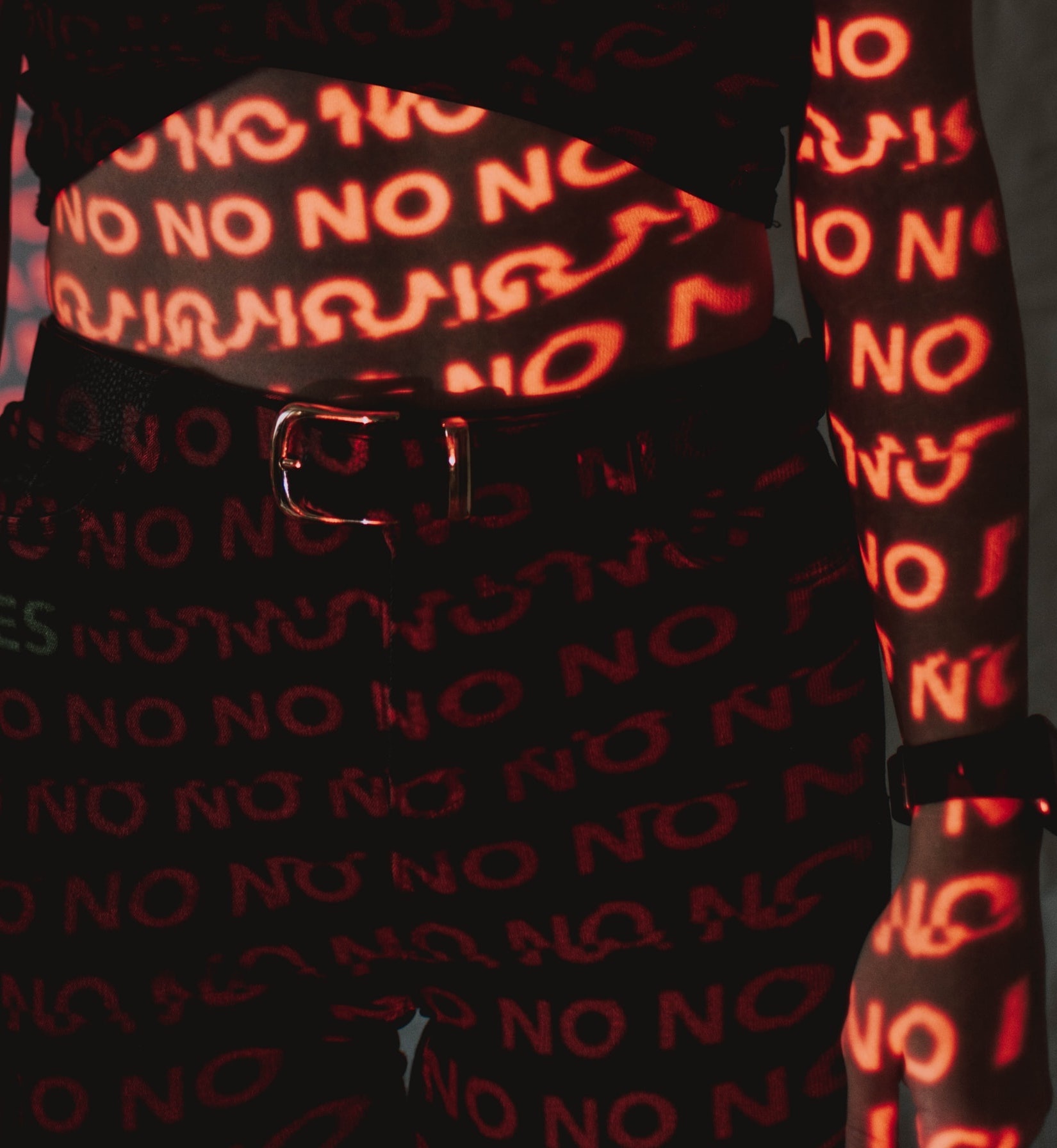 compensé rouge homme